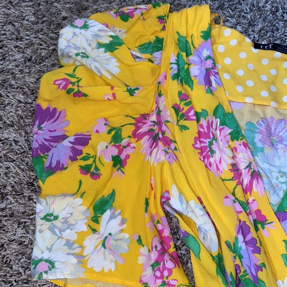 Zara TRF Floral Yellow Printed Wrap Top NWT XS - Picture 5 of 7